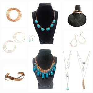 Elegant Gold and Turquoise Necklace Set